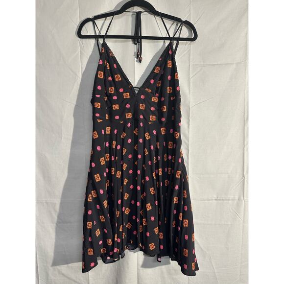 Urban Outfitters Ecote Dress Womens 10 Black Mini Sundress Halter Pink Boho - Picture 1 of 11